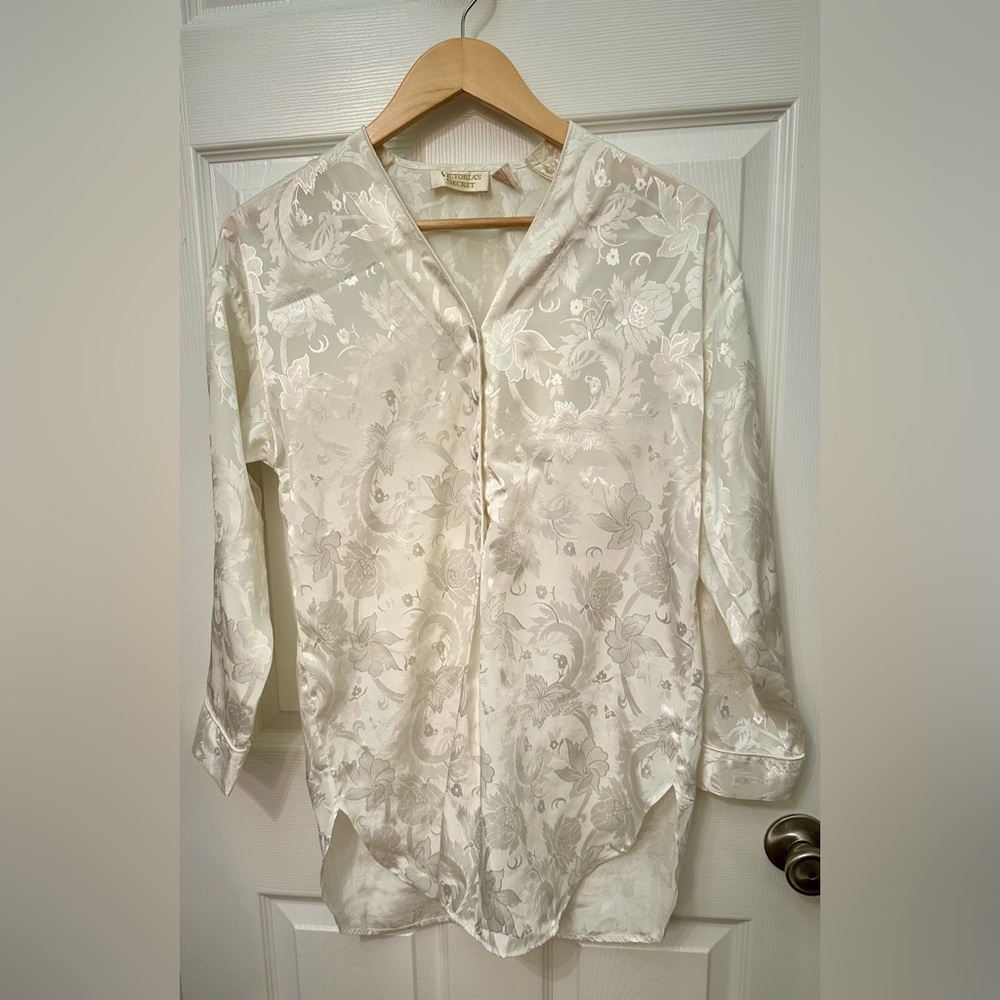 Vintage VICTORIA’S SECRET night shirt